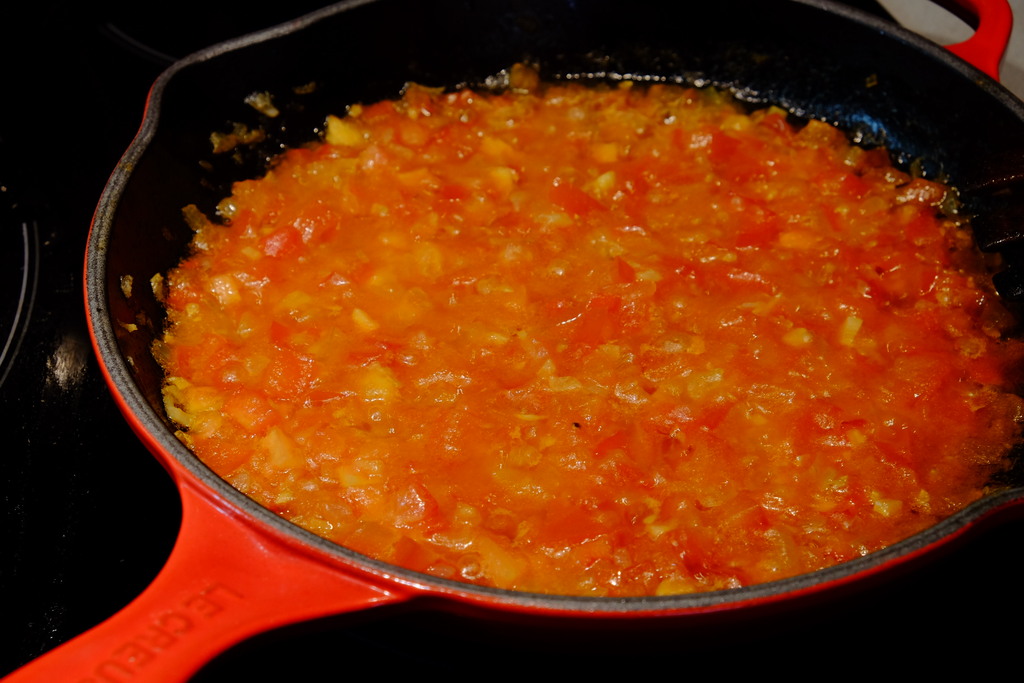 facendo a salsa de tomate